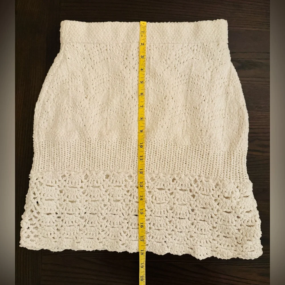 Gianni Bini Mini skirt Size L boutique crochet white Boho cottage cottagecore